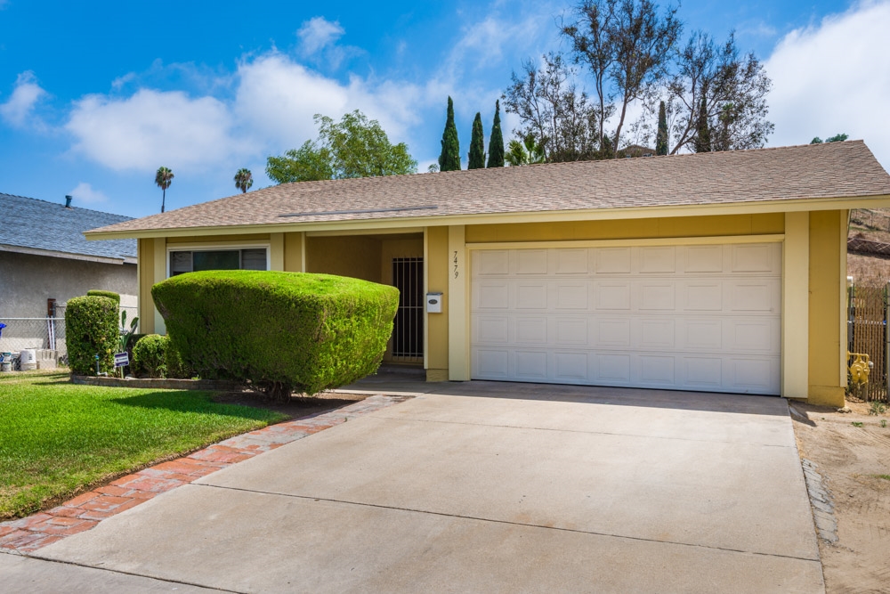 7479 Black Oak, SAN DIEGO