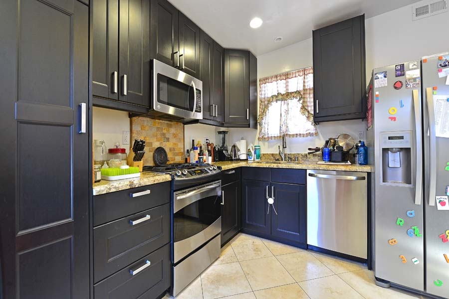 8887 Hammond, SERRA MESA